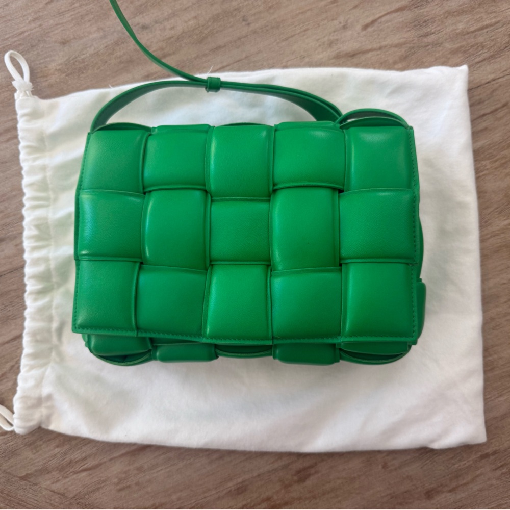 Bottega Veneta Cassette Medium Shoulder Bag